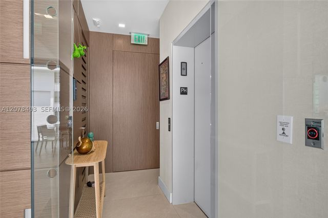 920 Intracoastal Dr PH2, Fort Lauderdale, FL 33304