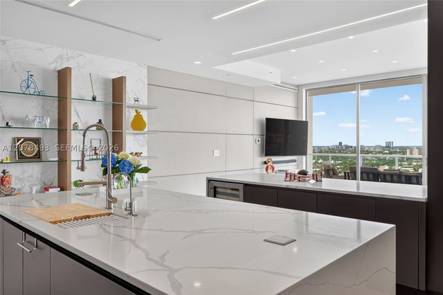 920 Intracoastal Dr PH2, Fort Lauderdale, FL 33304