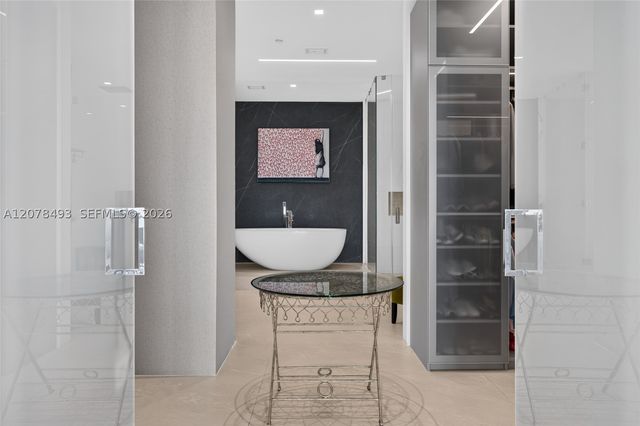 920 Intracoastal Dr PH2, Fort Lauderdale, FL 33304
