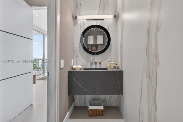 920 Intracoastal Dr PH2, Fort Lauderdale, FL 33304