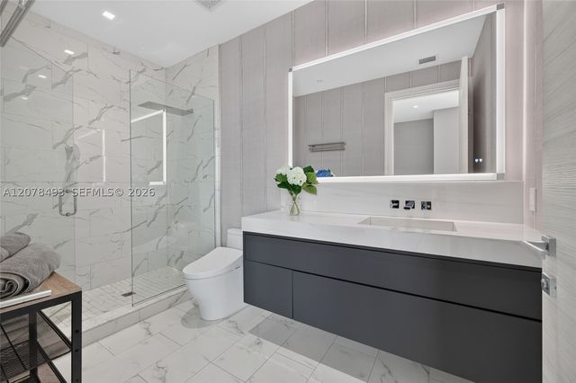 920 Intracoastal Dr PH2, Fort Lauderdale, FL 33304