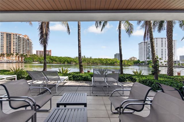 920 Intracoastal Dr PH2, Fort Lauderdale, FL 33304