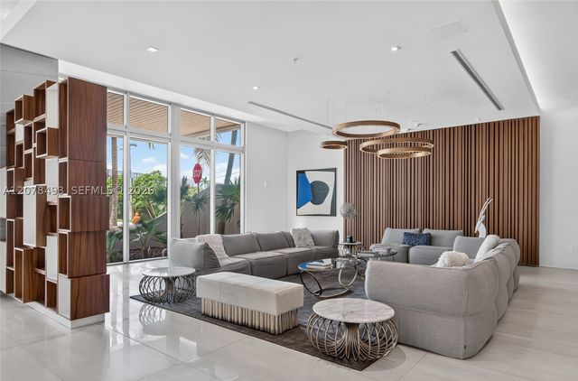 920 Intracoastal Dr PH2, Fort Lauderdale, FL 33304