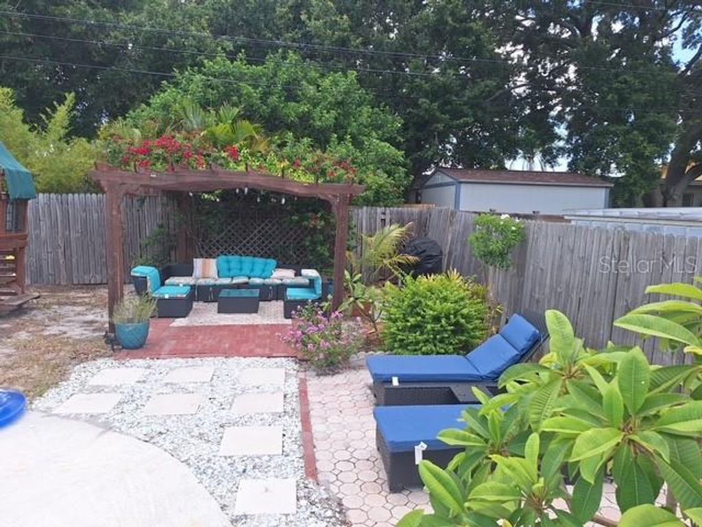 Image 31 of property listing at 1664 S EVERGREEN AVENUE, Clearwater, FL 33756