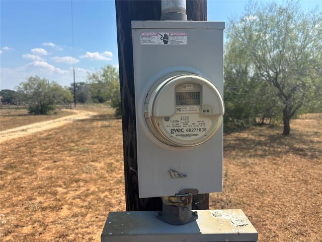 TR 2 County Road 105, Leesville, TX 78211