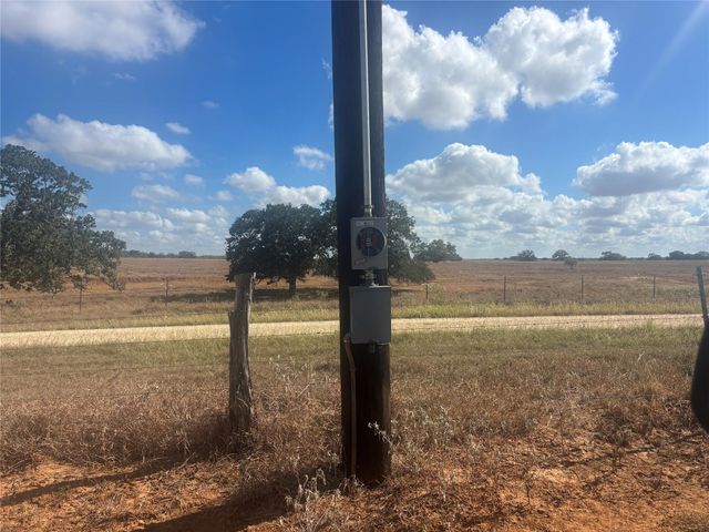 TR 2 County Road 105, Leesville, TX 78211