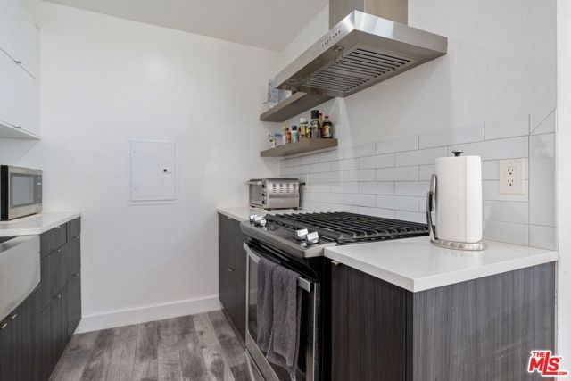 12735 Caswell Avenue 4, Los Angeles, CA 90066