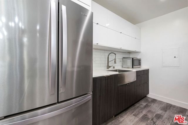 12735 Caswell Avenue 4, Los Angeles, CA 90066