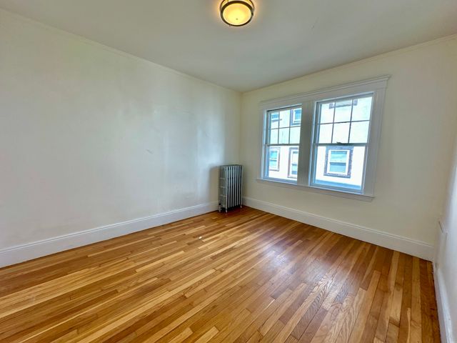4467 Washington St 2, Boston, MA 02131