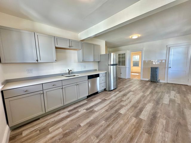 4467 Washington St 2, Boston, MA 02131