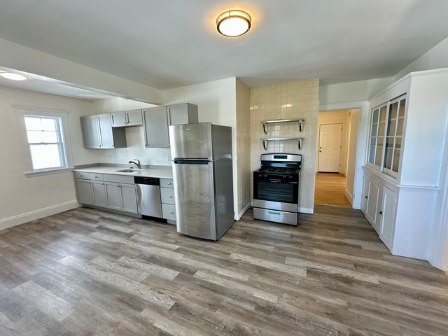 4467 Washington St 2, Boston, MA 02131