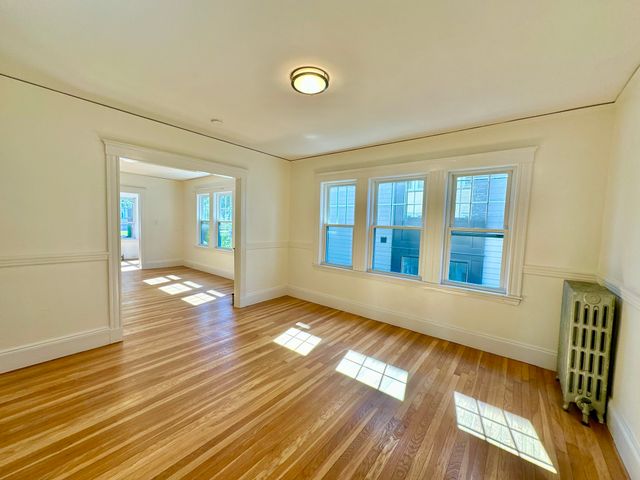 4467 Washington St 2, Boston, MA 02131