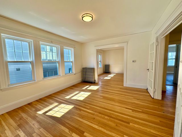 4467 Washington St 2, Boston, MA 02131