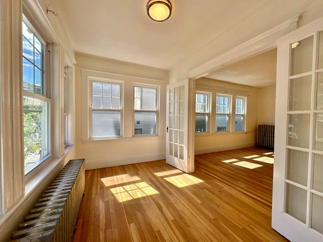 4467 Washington St 2, Boston, MA 02131