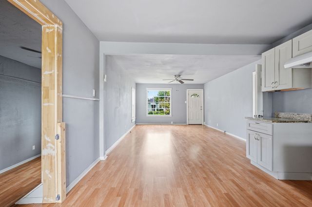 2713 35th Street, Fort Worth, TX 76106