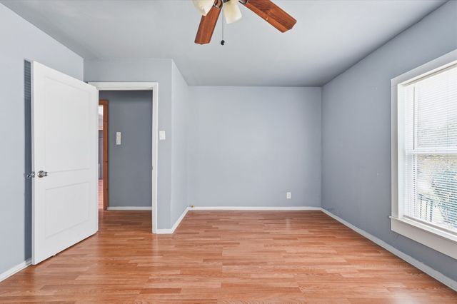 2713 35th Street, Fort Worth, TX 76106