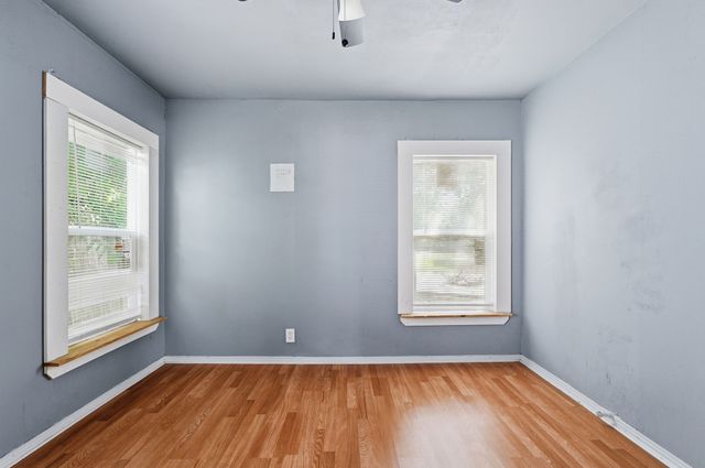 2713 35th Street, Fort Worth, TX 76106