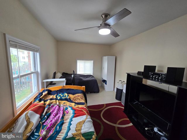 5915 LEXINGTON AVE, Pennsauken, NJ 08109