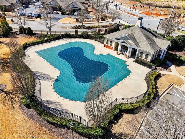 7610 Willoughby Court, Alpharetta, GA 30005