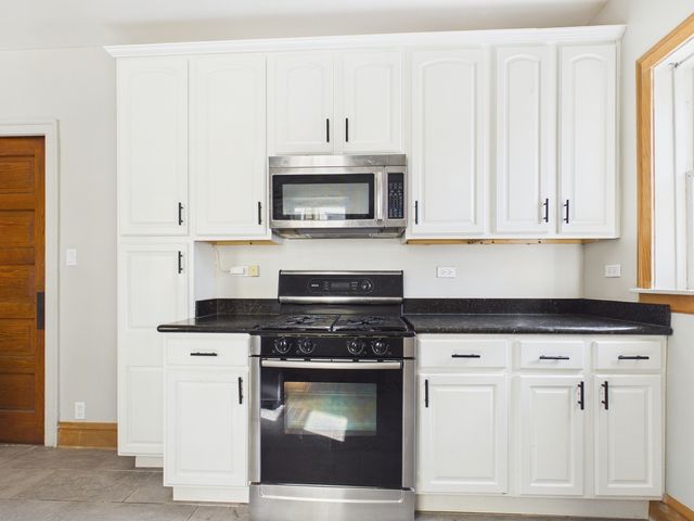 226 N Austin Boulevard, Oak Park, IL 60302