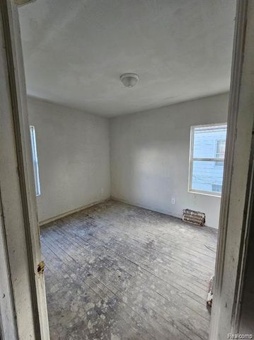 8686 Artesian Street, Detroit, MI 48228