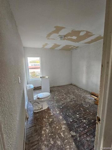 8686 Artesian Street, Detroit, MI 48228