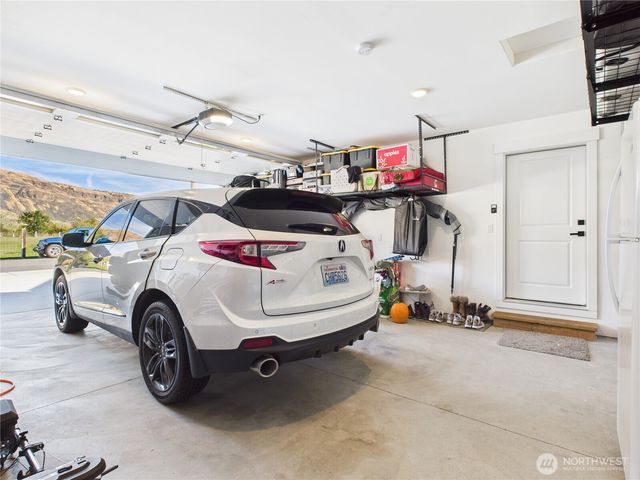 1408 Douglas Avenue, Rock Island, WA 98850