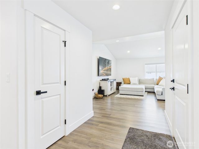 1408 Douglas Avenue, Rock Island, WA 98850