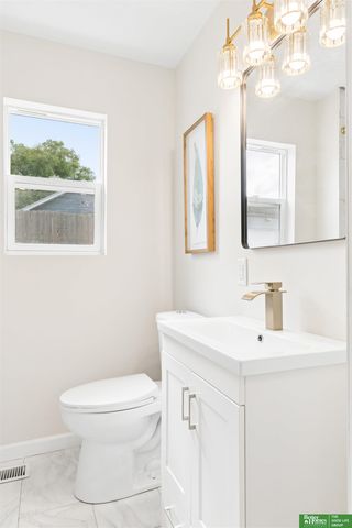 2210 N 60 Street, Omaha, NE 68104
