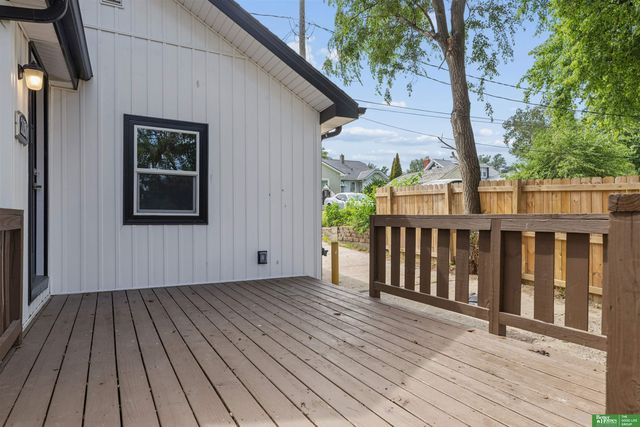 2210 N 60 Street, Omaha, NE 68104