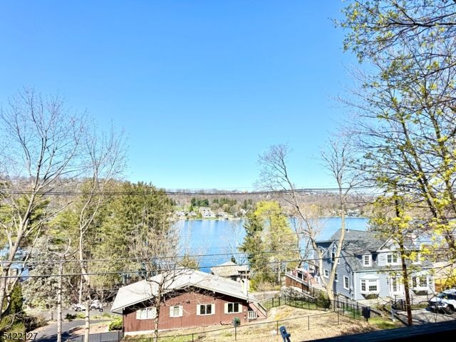 347 E Shore Trl, Sparta Twp., NJ 07871