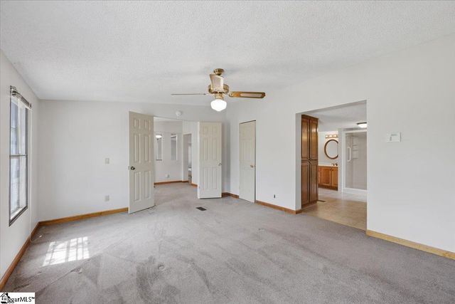 554 Berry Shoals Road, Duncan, SC 29334