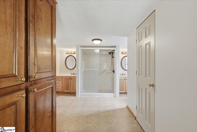 554 Berry Shoals Road, Duncan, SC 29334