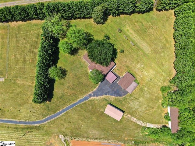 554 Berry Shoals Road, Duncan, SC 29334