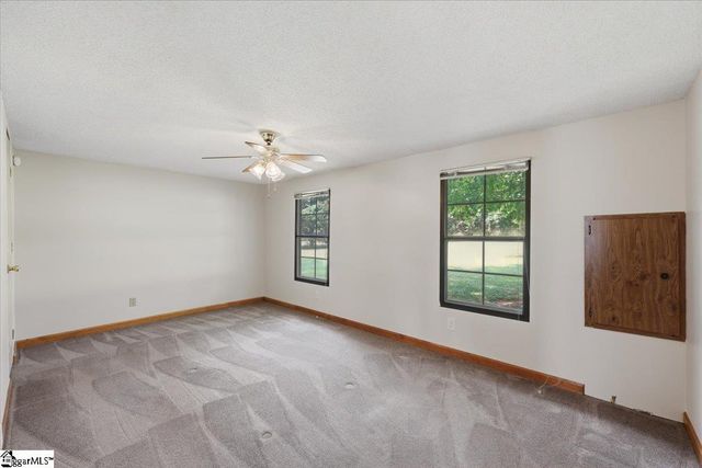 554 Berry Shoals Road, Duncan, SC 29334