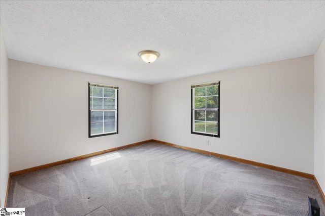 554 Berry Shoals Road, Duncan, SC 29334