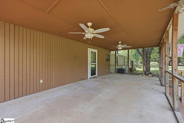 554 Berry Shoals Road, Duncan, SC 29334