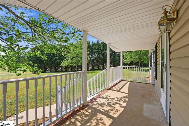 554 Berry Shoals Road, Duncan, SC 29334