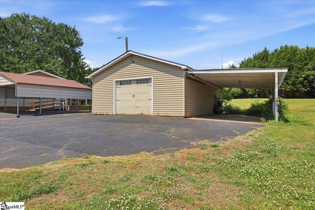 554 Berry Shoals Road, Duncan, SC 29334