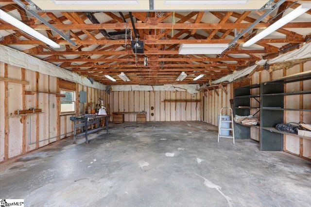 554 Berry Shoals Road, Duncan, SC 29334