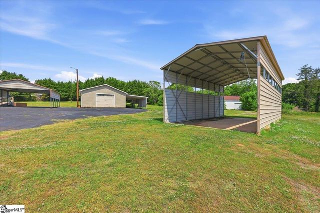 554 Berry Shoals Road, Duncan, SC 29334