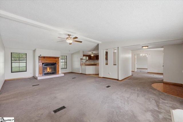 554 Berry Shoals Road, Duncan, SC 29334