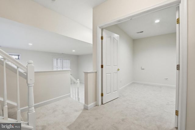 1919 LOGAN MANOR DR, Reston, VA 20190