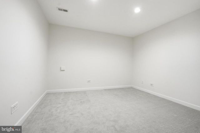 1919 LOGAN MANOR DR, Reston, VA 20190