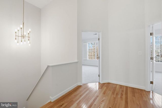 1919 LOGAN MANOR DR, Reston, VA 20190