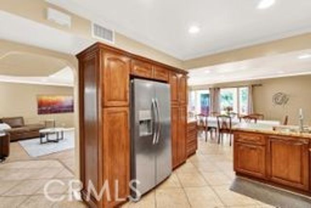 32 E Senisa, Irvine, CA 92612