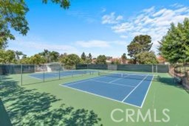 32 E Senisa, Irvine, CA 92612