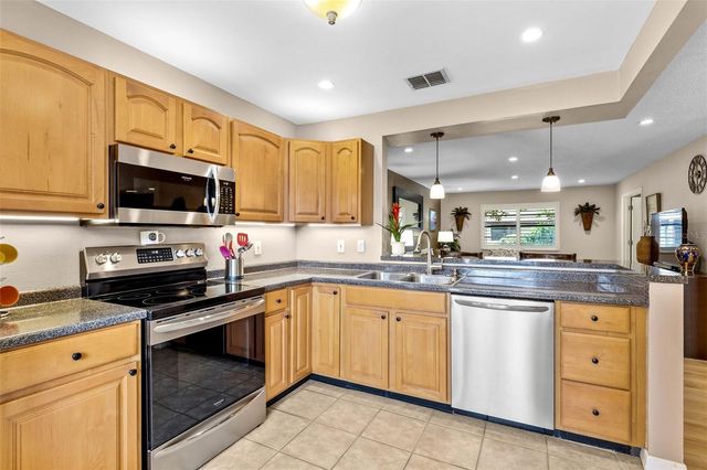 2925 BOXWOOD CT, Palm Harbor, FL 34684
