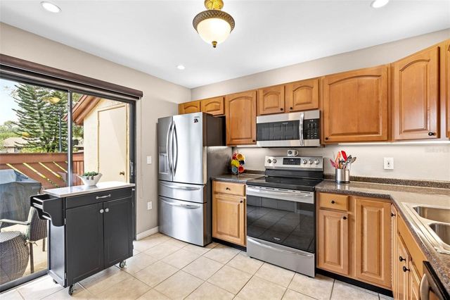 2925 BOXWOOD CT, Palm Harbor, FL 34684