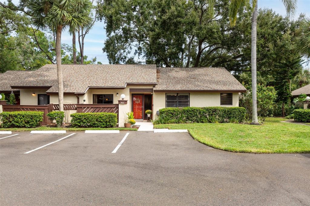 2925 BOXWOOD CT, Palm Harbor, FL 34684